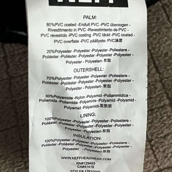 Super sleek high quality gently used and super Rare Golden Gucci Goggles. - Picture 5 of 5